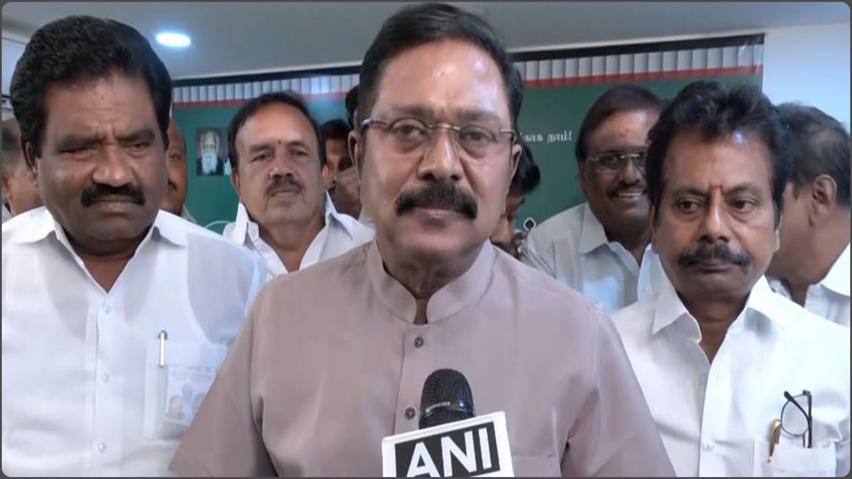 Dhinakaran criticises AIADMK for removing Sengottaiyan, says party will face political setback