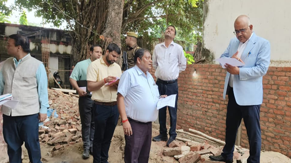 Kanpur: STF office construction incomplete, technical investigation to be conducted, DM inspects