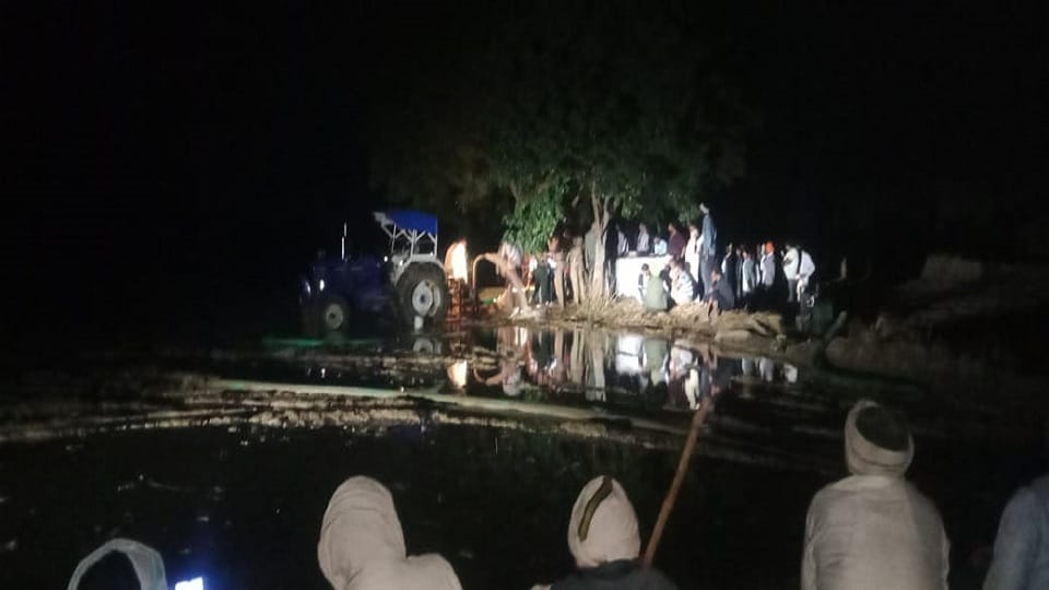 army retrieved body of five-year-old Rihansh who fell into well in Agra