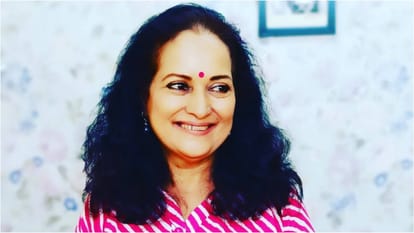 Himani Shivpuri Exclusive Interview: Actress Talks About ShahRukh Khan on 60th Birthday Of SRK
