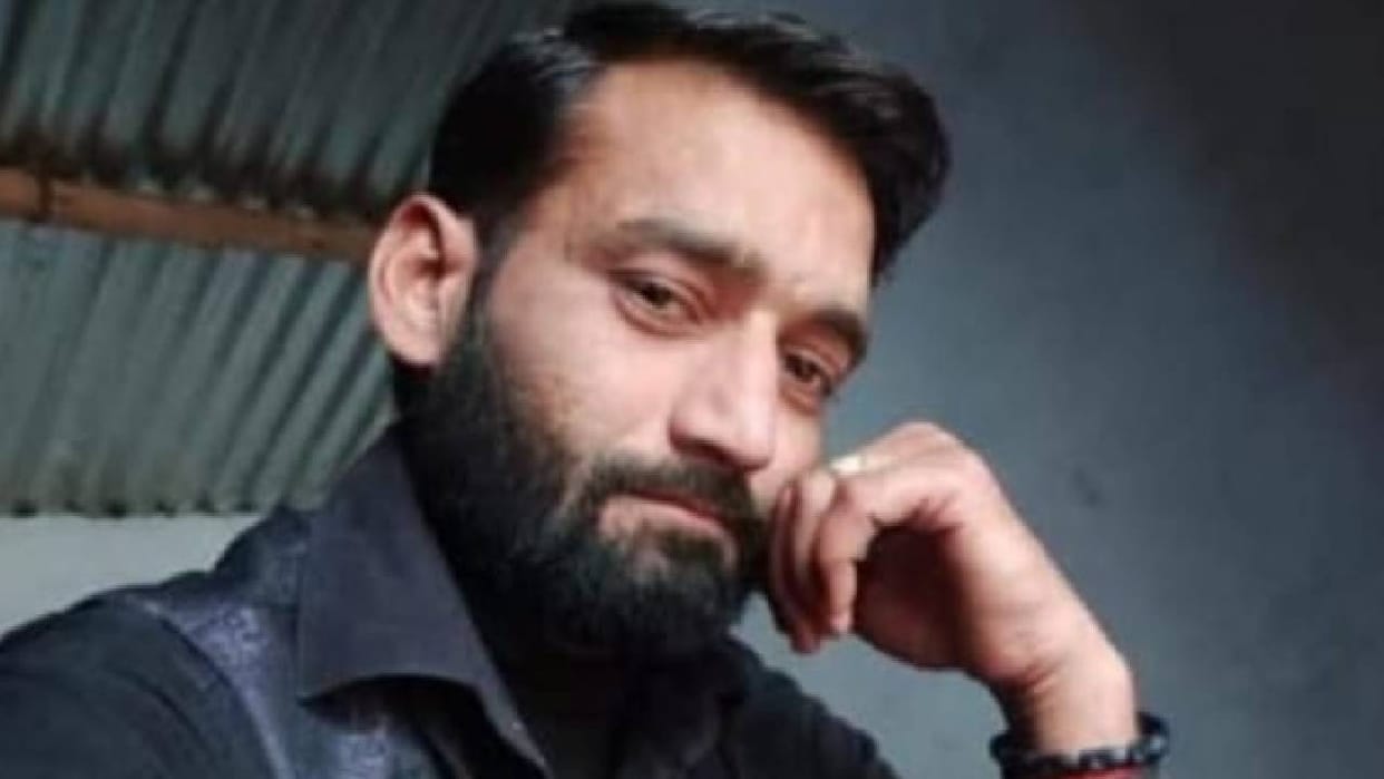 UP: History-sheeter shoots himself, body found in home; accused in LIC robbery case