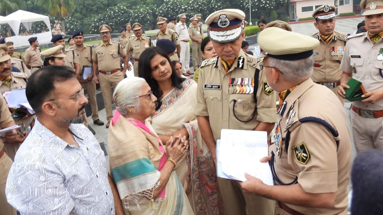 After 34 years, Jhansi's son gets martyr status: ITBP Director General hands over certificate to mother