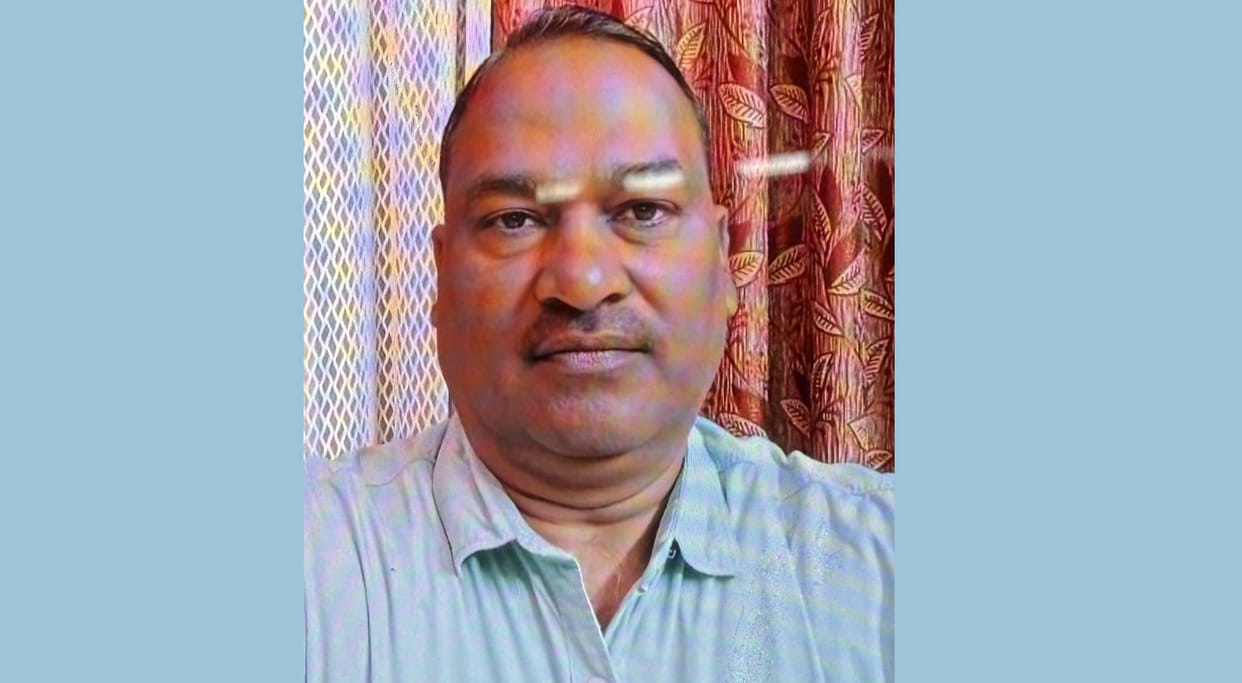 Hardoi VDO turns out to be the kingpin of a gang making fake birth death certificates STF arrests five