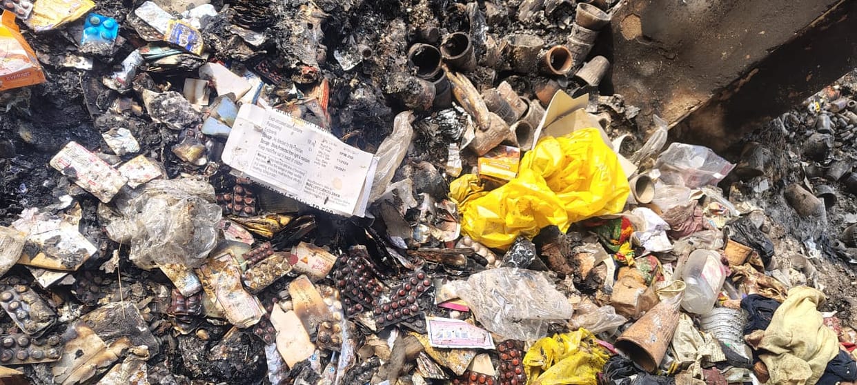Unnao negligence at Safipur CHC four bags of medicines burnt many expired in 2026 orders for investigation