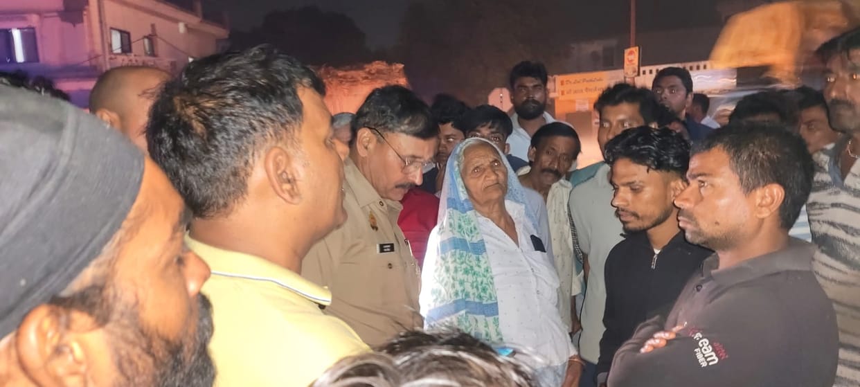 Muzaffarnagar Accident: One Dead, BKU Leader and Woman Injured After Truck Hits Car and House