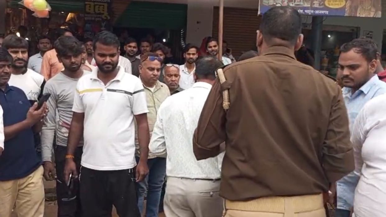 Miscreats deadly attack on doctor after entering clinic in azamgarh