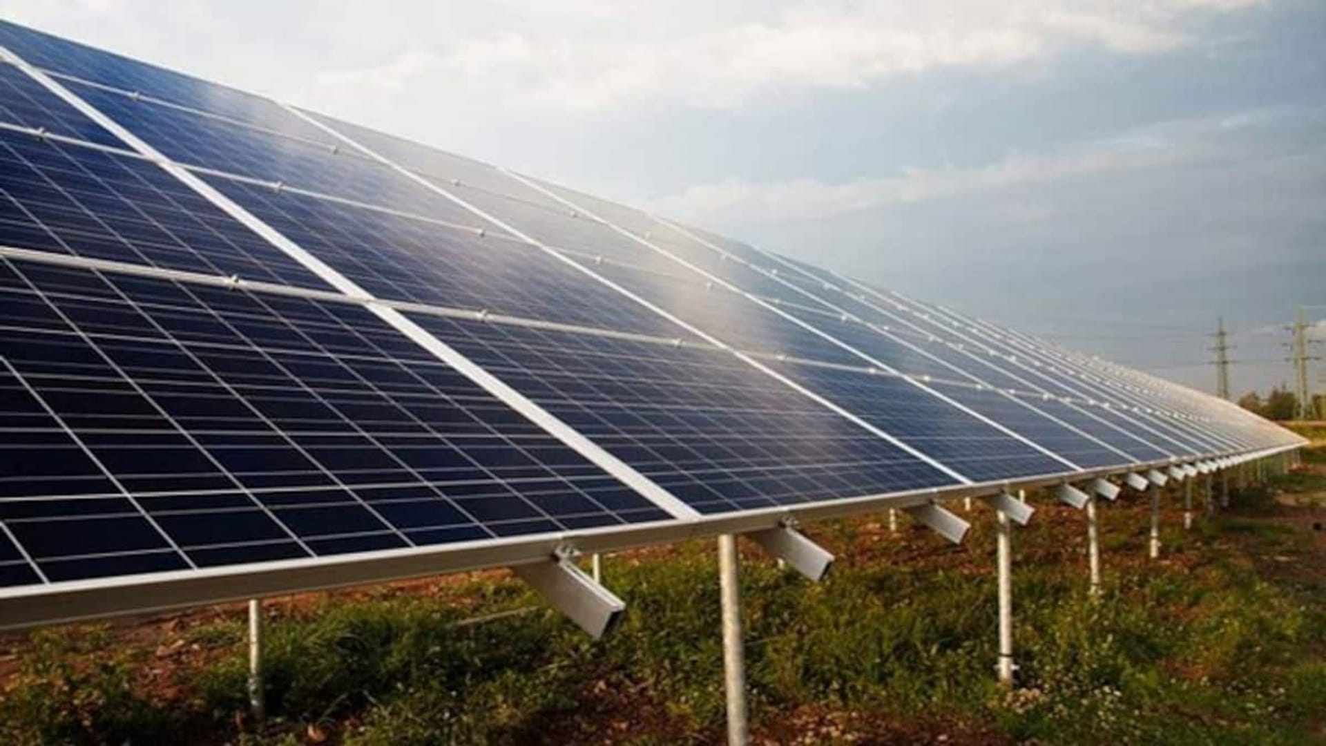 MP Foundation Day Rewa Solar Power to Light Up Indore and Bhopal Metro Projects news in Hindi