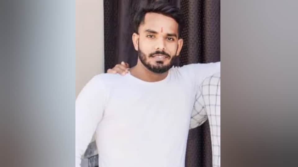 Pesticide Dealer Manish Murder Case Shamli case solved Police have arrested two friends