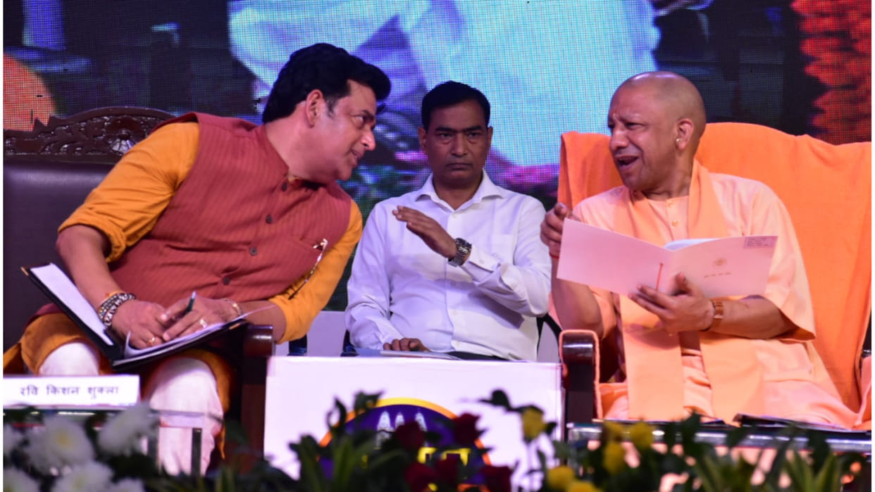 In Gorakhpur, CM asks Ravi Kishan, "Which Cambridge of Jaunpur did you study in?"