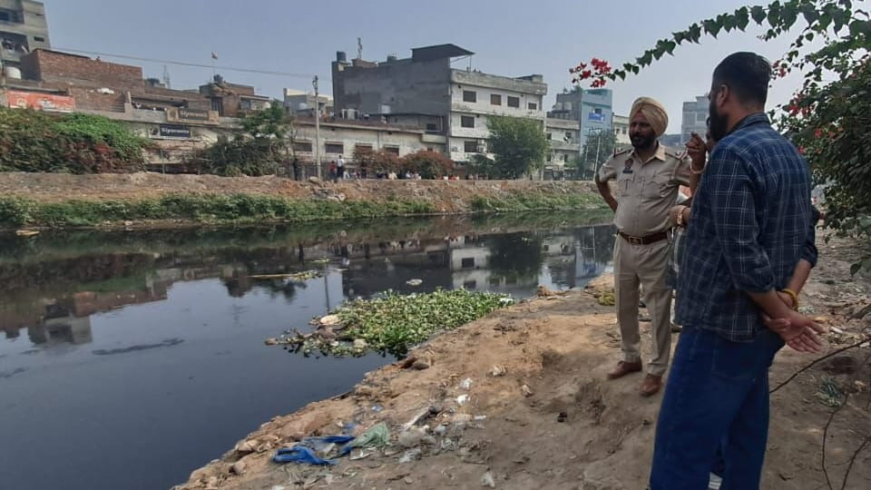 Dead body of person found in Budha Dariya in Ludhiana