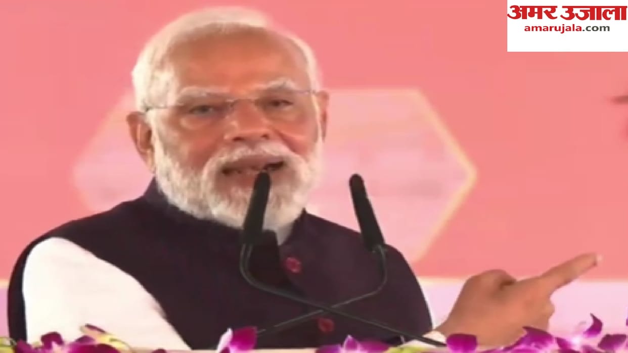 PM Modi will reach Kashi today and will flag off four Vande Bharat trains tomorrow.