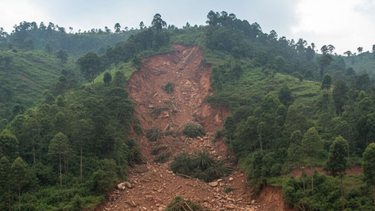Landslide in Kenya Western Rift Valley updates many people dead rescue operations continue despite heavy rain