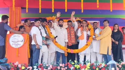 Bihar Election: Tejashwi lantern has run out of oil says Maharashtra CM Fadnavis taking a dig at him