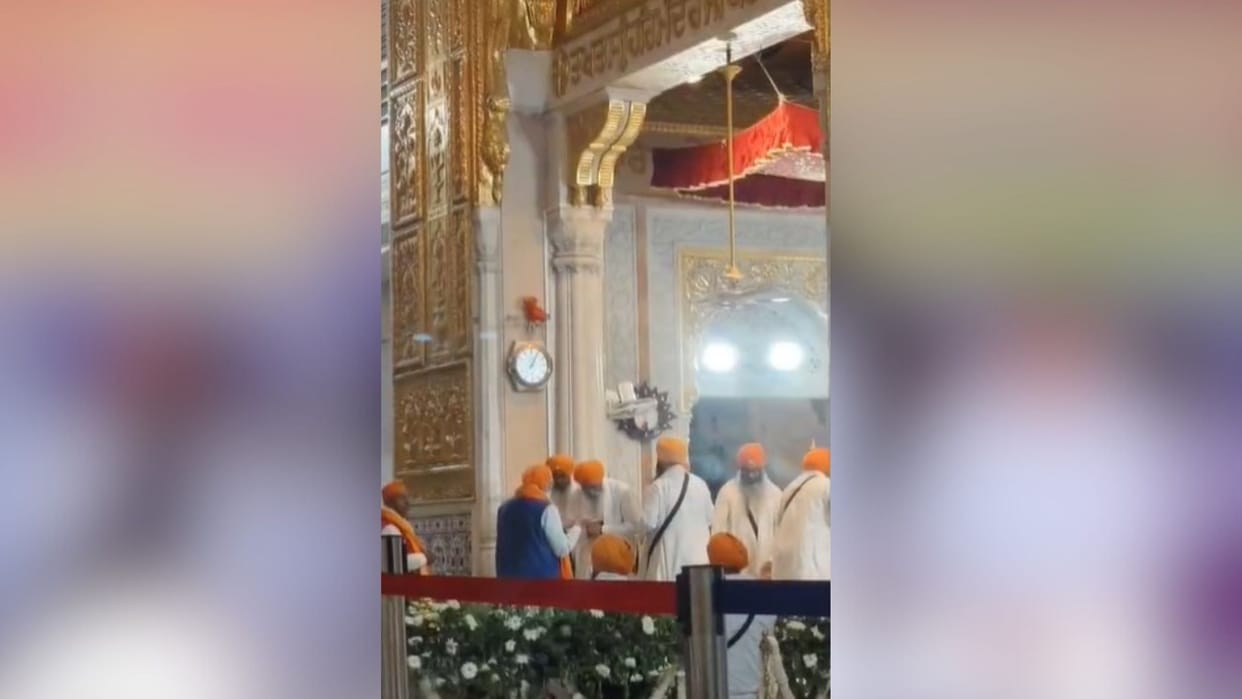 PM Modi in Patna: PM Modi arrived in Patna Sahib and paid his respects at Takht Sri Harmandir Sahib