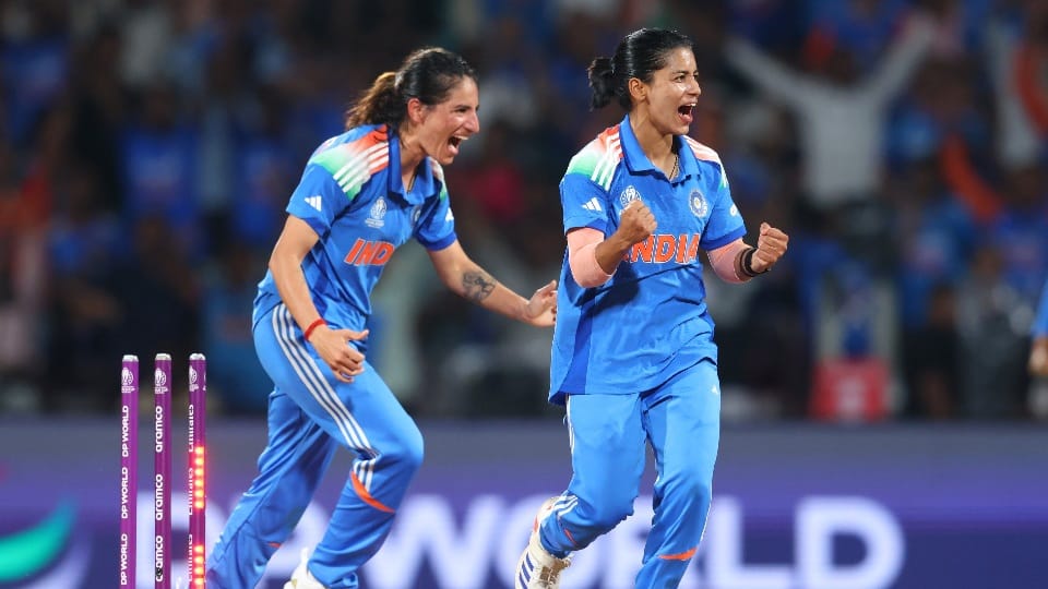 Cricketer Amanjot Kaur took blessings from her grandmother before the final Coach Nagesh Gupta