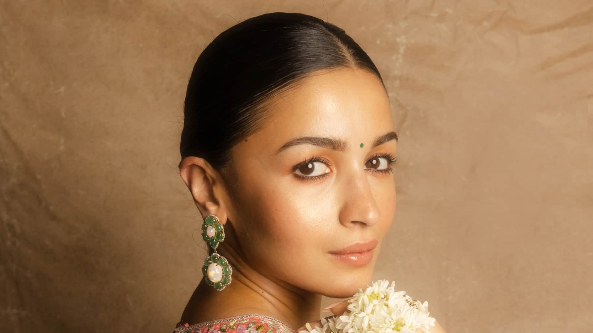 trendy hair style for short and thin hair with image in hindi