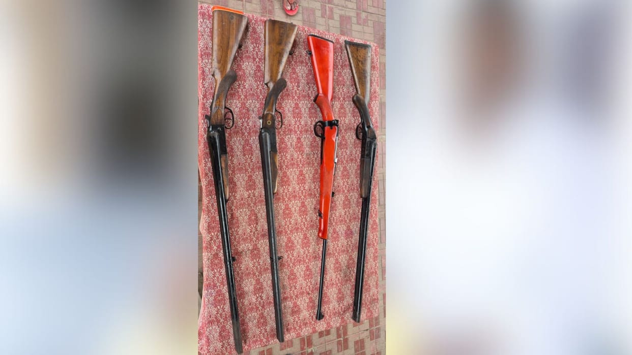 Bihar News: Patna Police recovered three double-barreled guns and one rifle in connection assembly elections