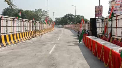 Kanpur: Jaipuria Overbridge opens, vehicles begin to ply, providing relief to 100,000 people