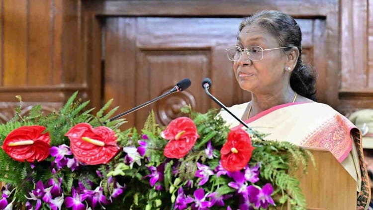 रजत जयंती: विधानसभा के विशेष सत्र को राष्ट्रपति ने किया संबोधित, कहा-युवा ऊर्जा के साथ आगे बढ़े उत्तराखंड