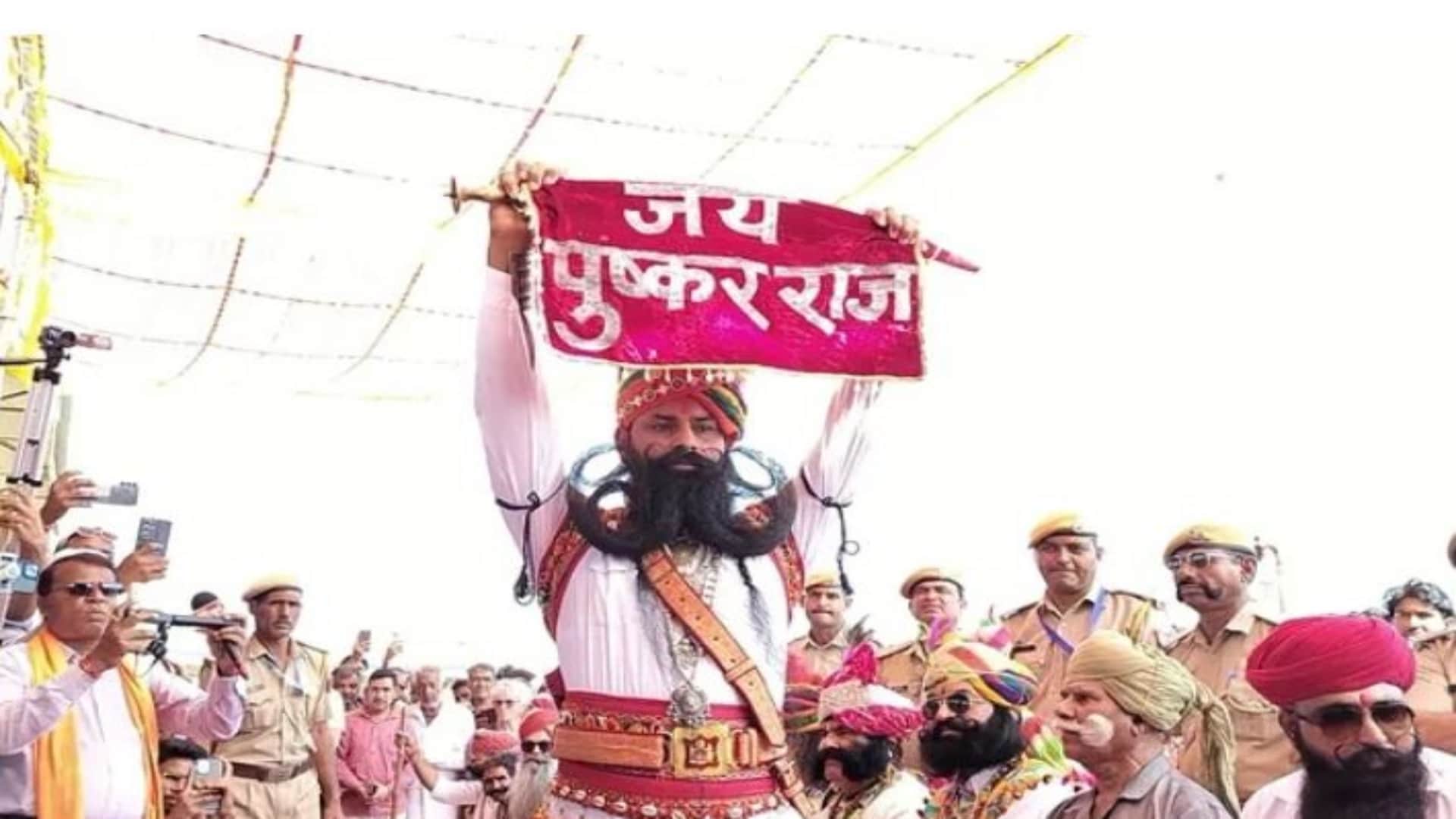 Pushkar Fair 2025: Foreign Tourists Tying Safa Crowd Rajput Moustache Pride on Full Display