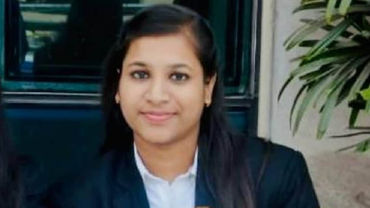 CA Exam: Divya was the city topper, Raje Bajpai was second among women; read the stories of the toppers