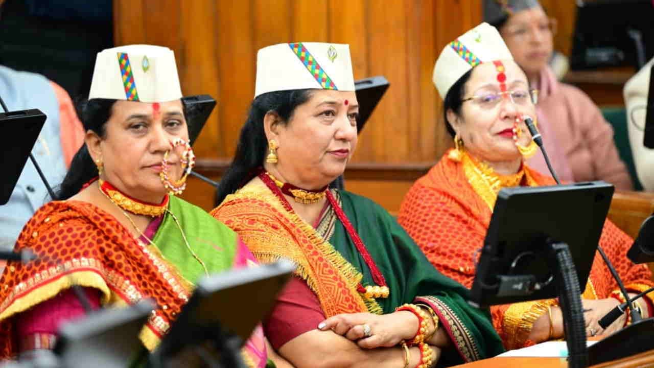 Uttarakhand silver Jubilee Traditional glimpses Pahadi cap Ramman seen in Legislative Assembly special session