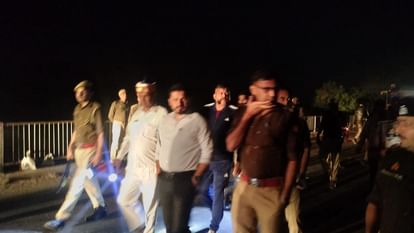 Six killed in Barabanki accident: Neighbors shocked, said- we can't believe it...