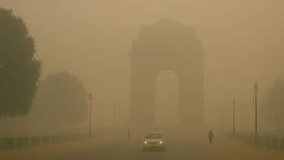 Delhi's air quality is expected to reach severe category on Tuesday, know the reasons for pollution