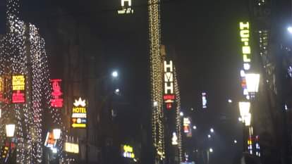 Dev Deepawali 2025 in Kashi Hotel rooms in Varanasi more expensive than London Dubai and America