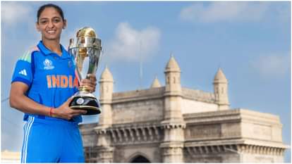 Iconic Again!” Harmanpreet Kaur Recreates MS Dhoni’s Trophy Pose at Gateway of India says this BCCI