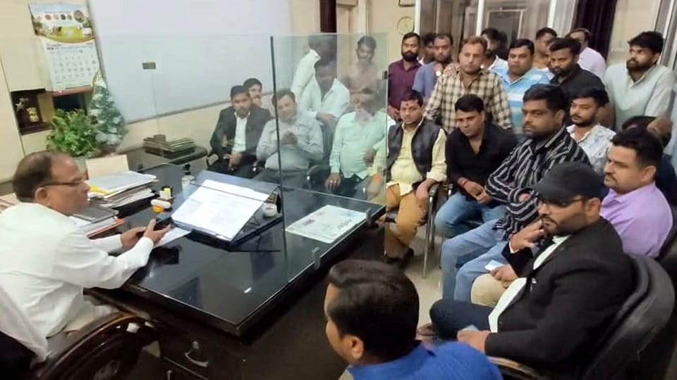 BJP workers create ruckus at CMO office Aligarh