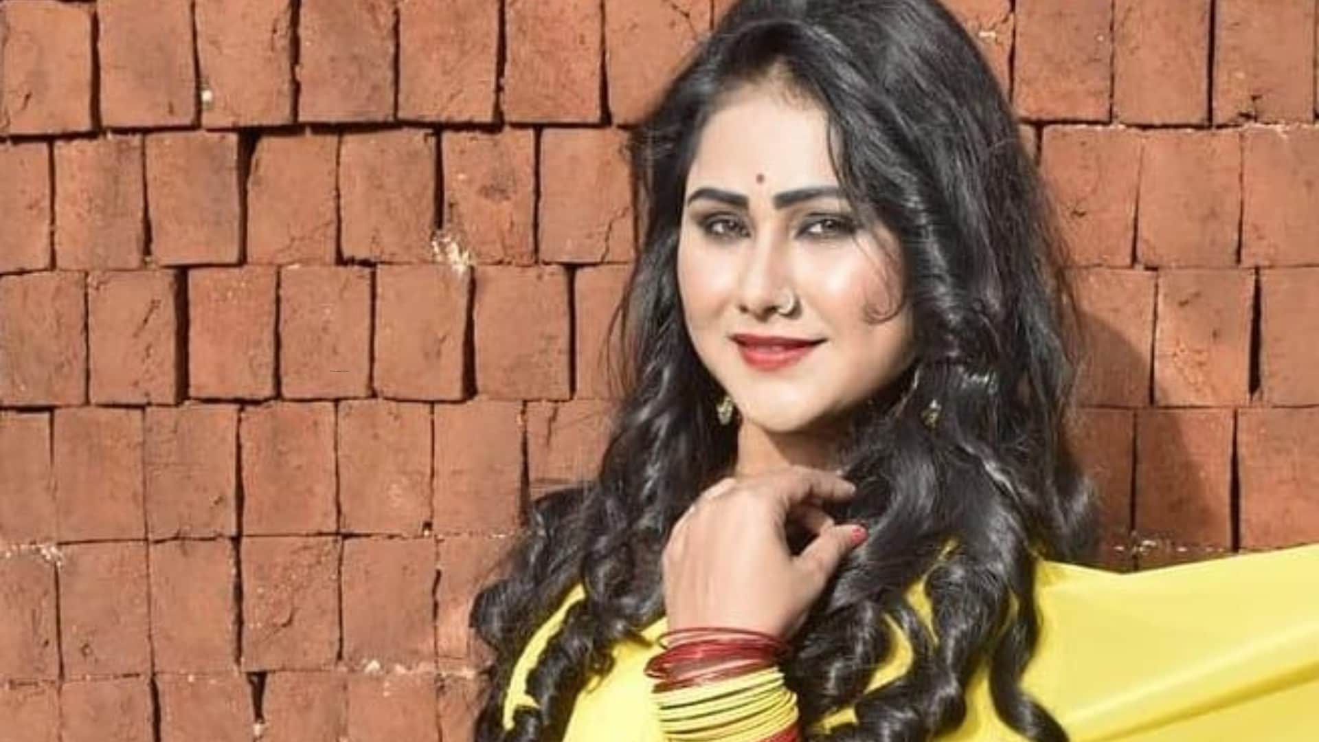 Bhojpuri Actresses MMS Video Was Leaked Akshara Singh Trisha Kar Madhu Shilpi Raj Sambhavna Seth