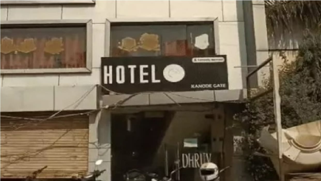 female student committed suicide in hotel in Rewari, leaving note that read Mom and Dad, please forgive me