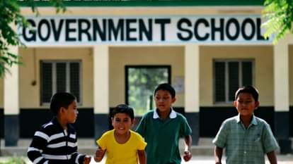 Himachal Pradesh government schools have lost one lakh students in three years according to a report