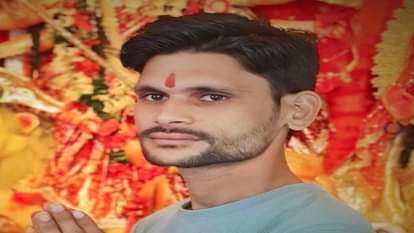 Bike rider collides with parked truck dies during treatment in hospital family mourns in Raigarh