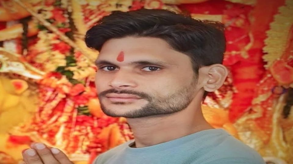 Bike rider collides with parked truck dies during treatment in hospital family mourns in Raigarh