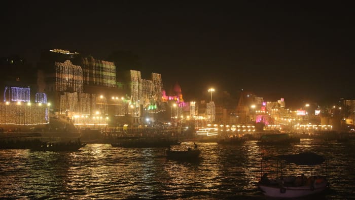 Dev Deepawali in Kashi 84 ghats 96 ponds and lakes will be illuminated with glow of 25 lakh lamps in varanasi