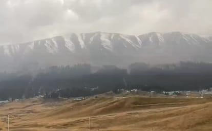 Snowfall in Kashmir Valley, thunderstorms and heavy rain in Jammu late night