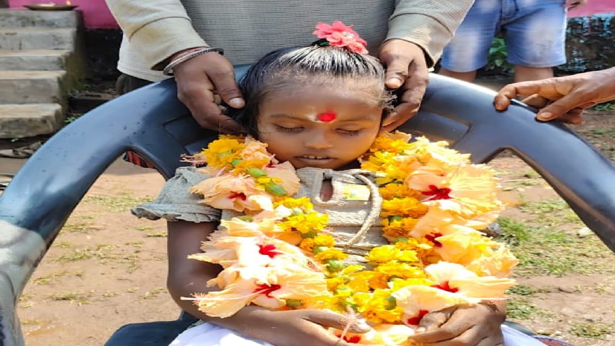 Treatment became the cause of death: Six-year-old girl dies in Sukma, family accuses doctor of negligence