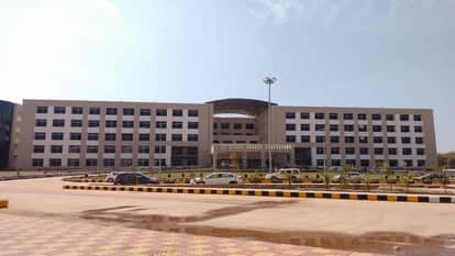 Minor commits suicide in Sukma, family mourns; youth dies after being struck by an unknown vehicle in Bastar