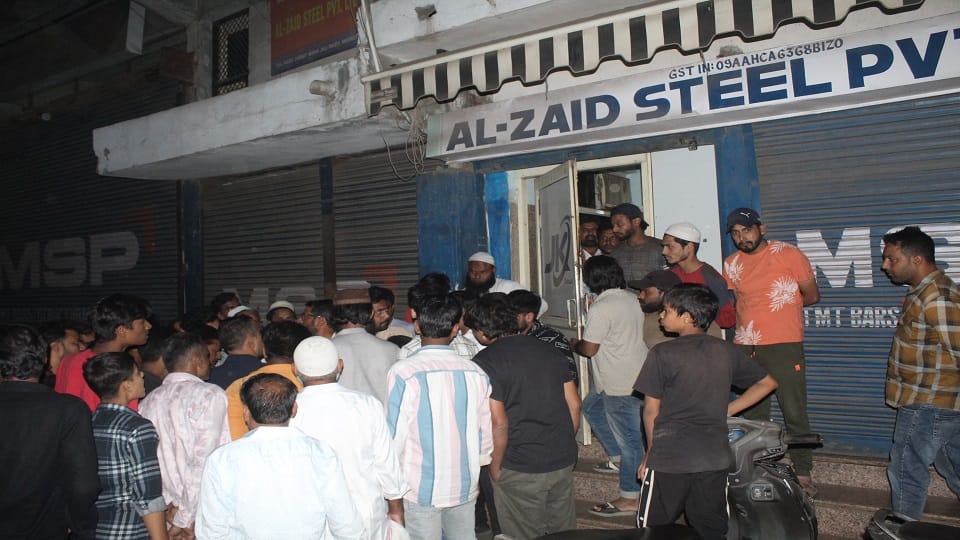 Meerut: GST raid on six locations of steel businessman Haji Saeed, case of tax evasion, investigation continue