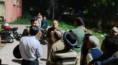 Etawah Accident Uncontrolled bike rammed into roadways bus from behind uncle died and nephew serious