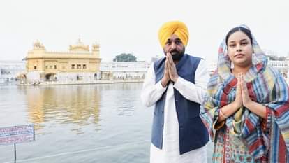 Punjab birth anniversary of Sri Guru Nanak Dev devotees thronged gurdwara