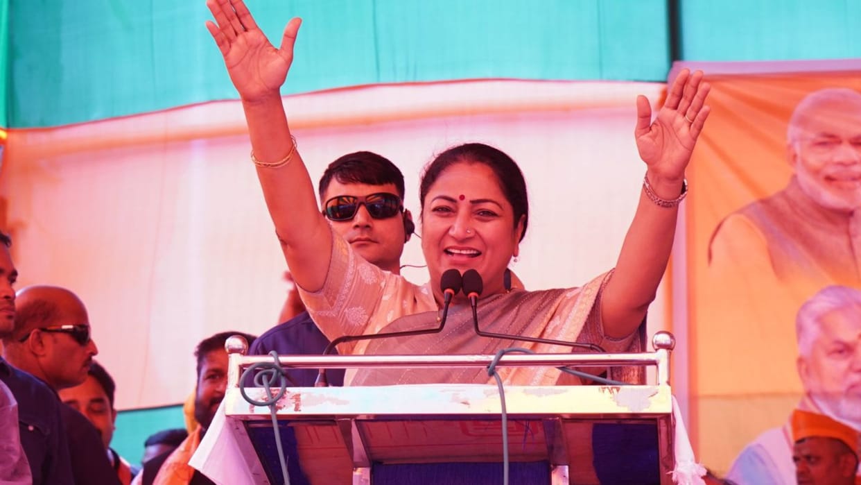 Bihar Election: Delhi CM Rekha Gupta holds a roadshow seeking votes for the NDA-backed BJP candidate
