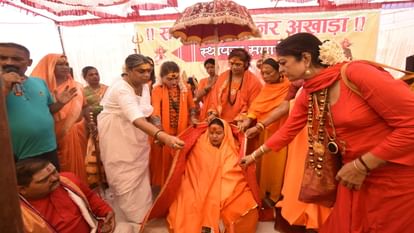 Split in Kinnar Akhara, Tina Ma formed Sanatani Kinnar Akhara, became Acharya Mahamandaleshwar