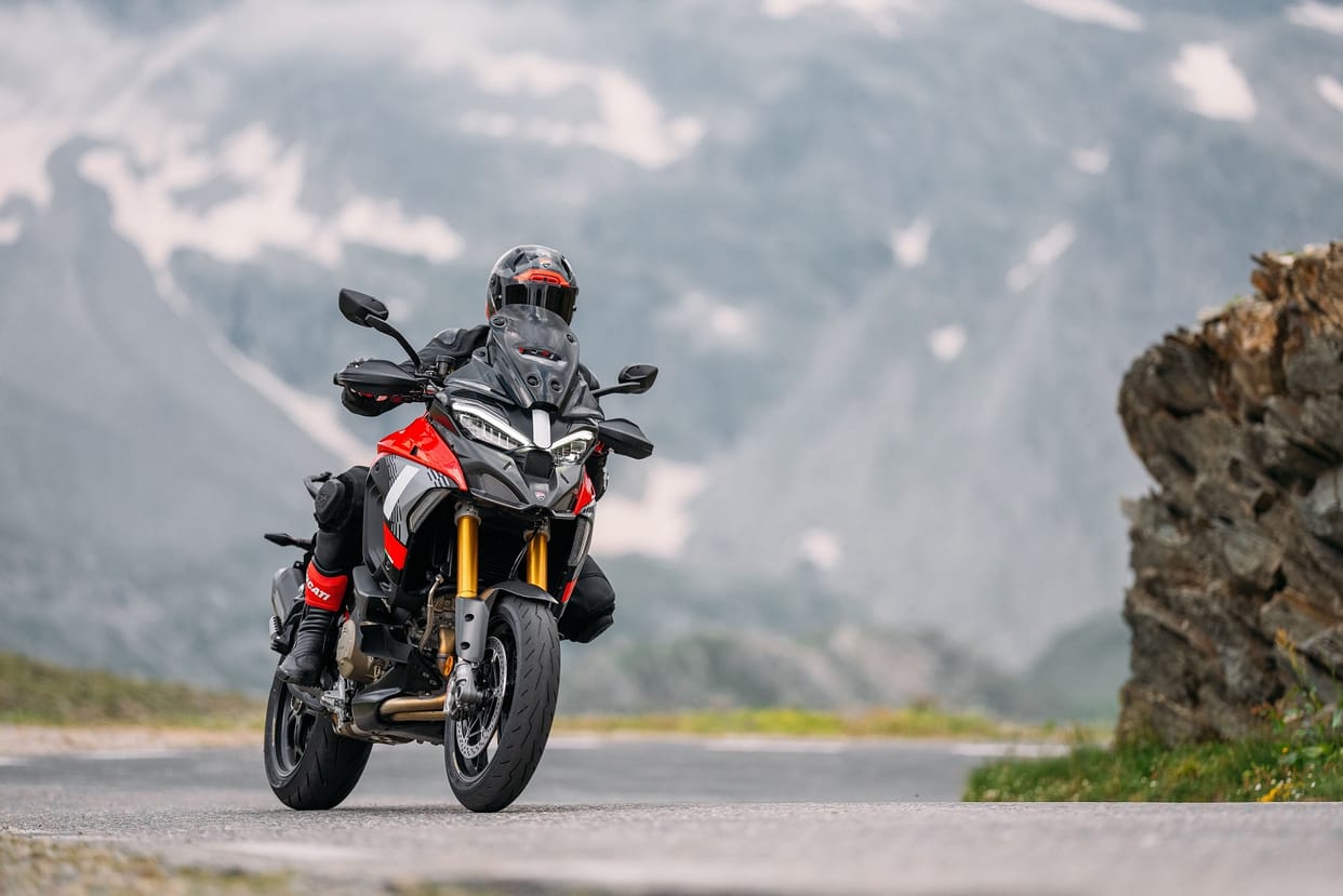 2025 Ducati Multistrada V4 Pikes Peak Adventure Sport Tourer Bike Lauched in India Know Price Features Specs