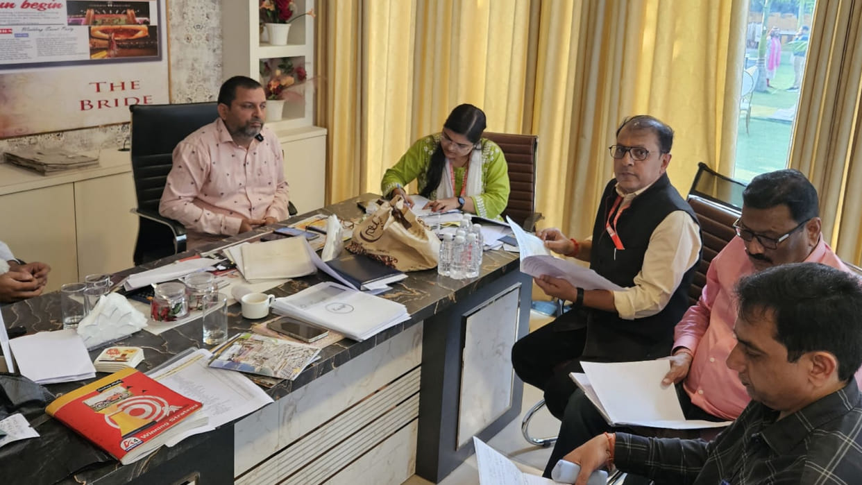 Gorakhpur GST team raided Ocean 11 Resort located in Gorakhnath.