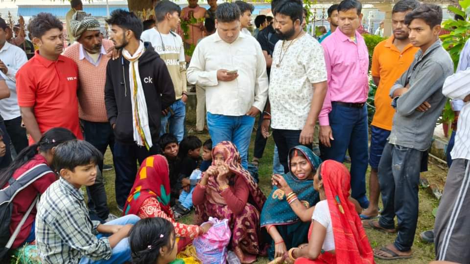 Six women including two sisters were killed after being hit by train in Mirzapur bodies torn into many pieces