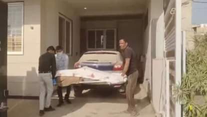 महिला डॉक्टर का सड़ा-गला शव बरामद