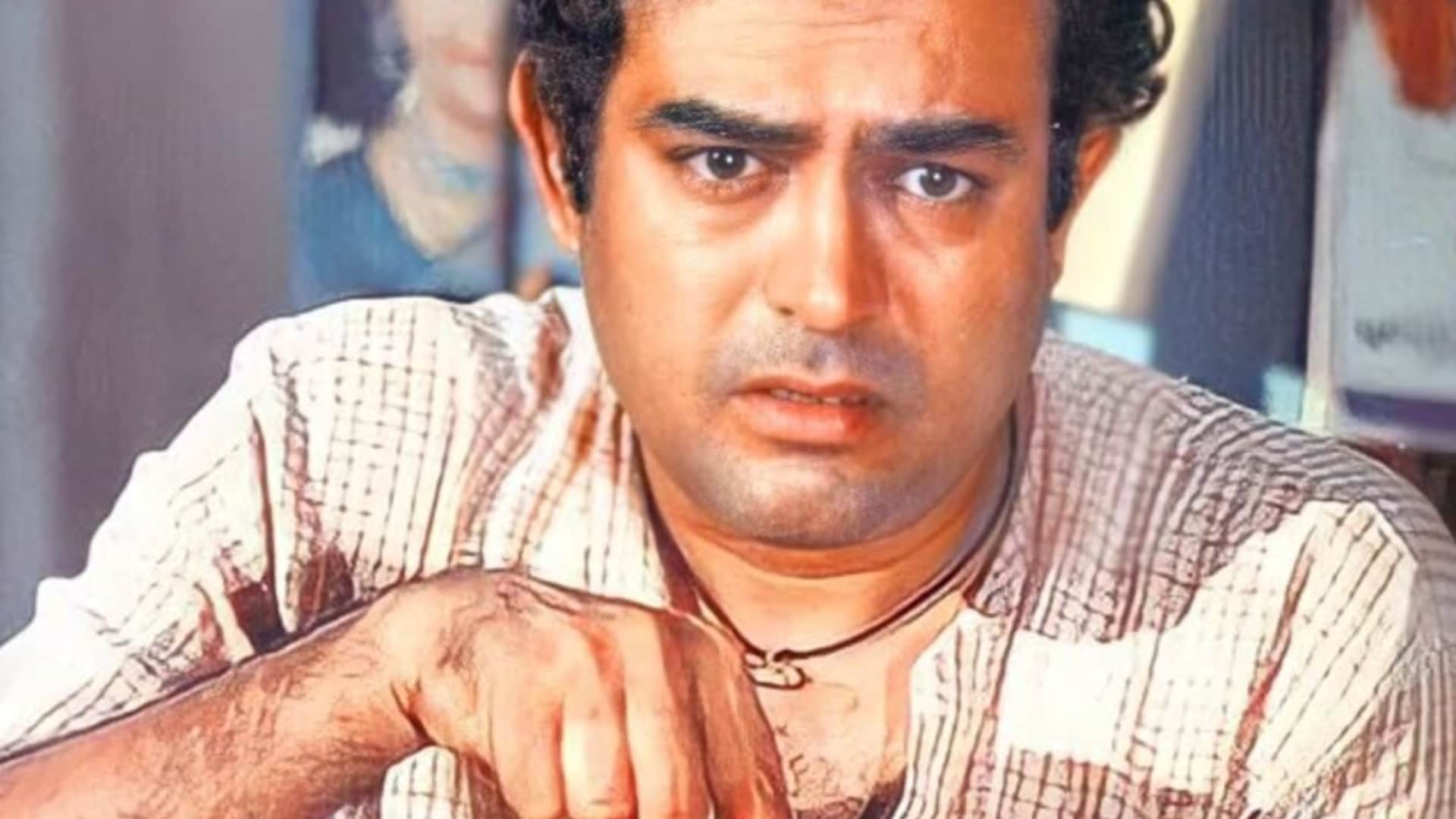 Sanjeev Kumar Death Anniversary Remembering the Legendary Actor His Iconic Films Set Stories and Love Life